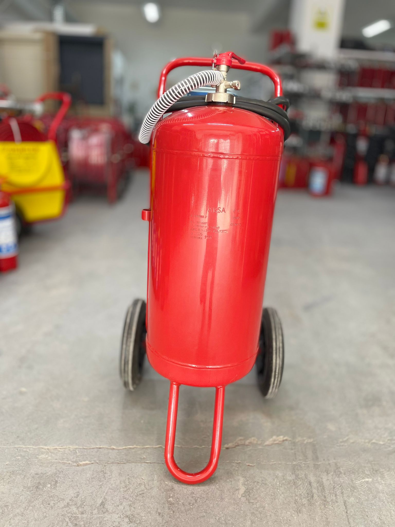 50kg Tekerlekli Yangın Söndürme Cihazı