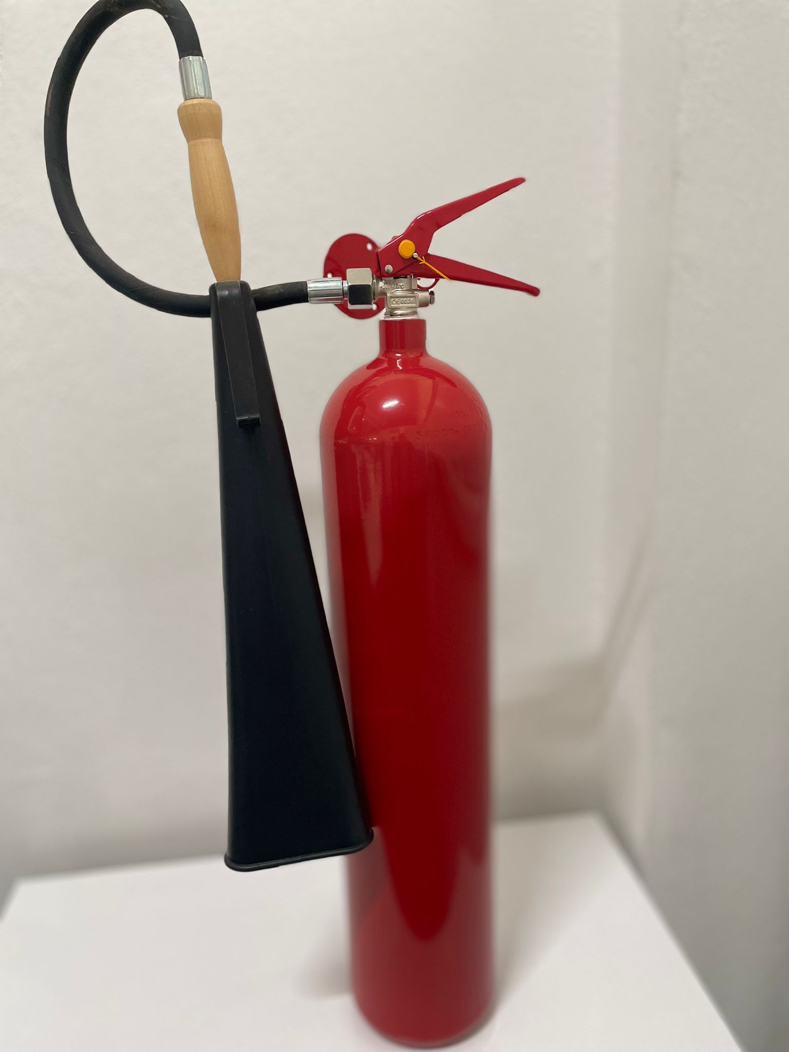 5kg CO2(Karbondioksit) Yangın Söndürme  Cihazı